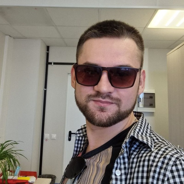 Ведущий программист (Frontend, Backend)